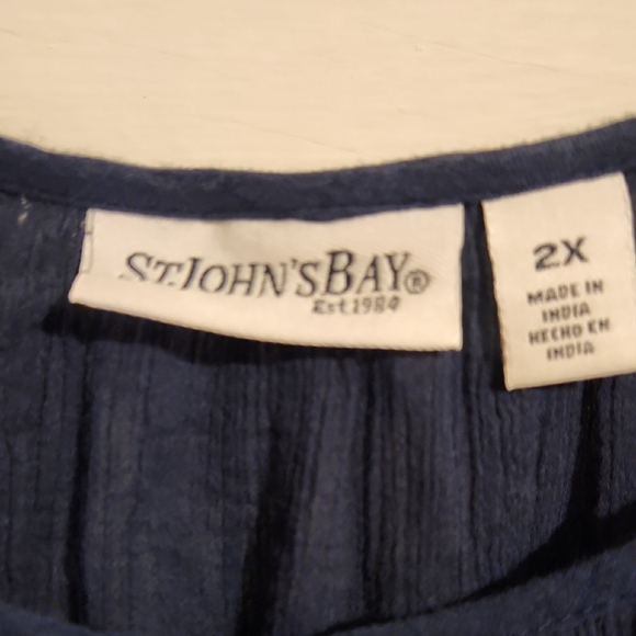 St. John's Bay Blue Relaxed Ruched 3/4 Sleeve Blouse - Picture 2 of 2